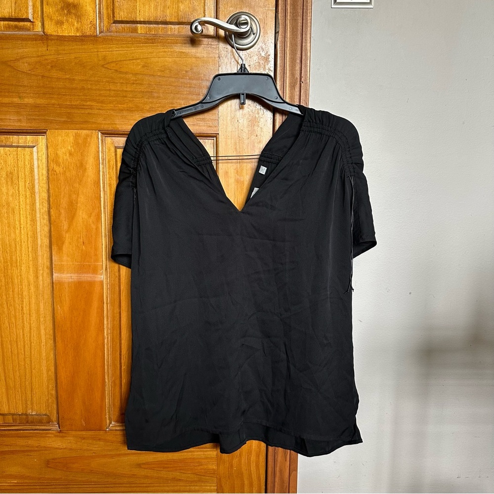 Vince Silk V Neck Short Sleeve Blouse